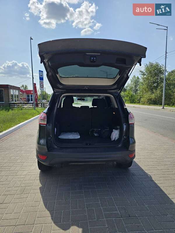 Внедорожник / Кроссовер Ford Escape 2015 в Киеве