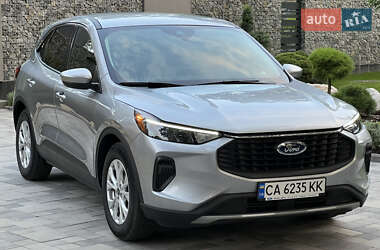Внедорожник / Кроссовер Ford Escape 2023 в Черкассах
