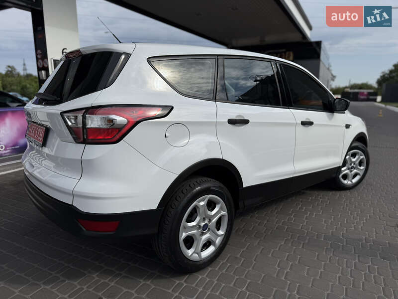 Внедорожник / Кроссовер Ford Escape 2017 в Днепре