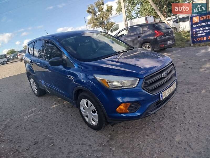 Внедорожник / Кроссовер Ford Escape 2017 в Ровно