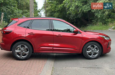 Внедорожник / Кроссовер Ford Escape 2024 в 