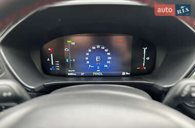 Внедорожник / Кроссовер Ford Escape 2024 в 