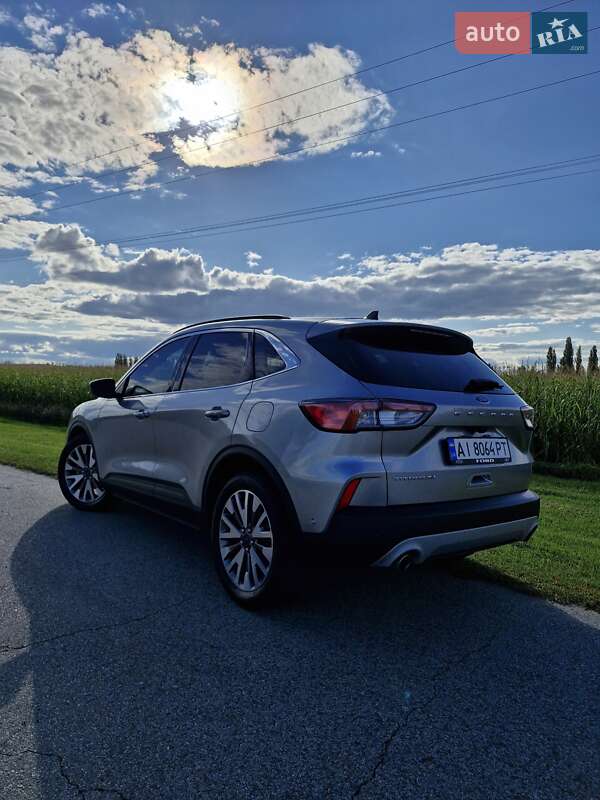 Внедорожник / Кроссовер Ford Escape 2021 в Киеве