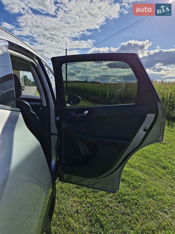 Внедорожник / Кроссовер Ford Escape 2021 в Киеве