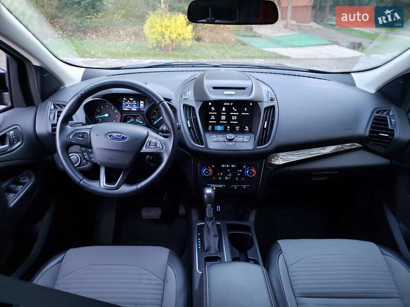 Внедорожник / Кроссовер Ford Escape 2017 в Ужгороде