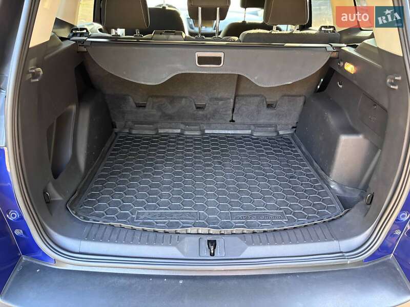 Внедорожник / Кроссовер Ford Escape 2015 в Тернополе