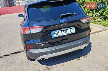 Внедорожник / Кроссовер Ford Escape 2020 в 