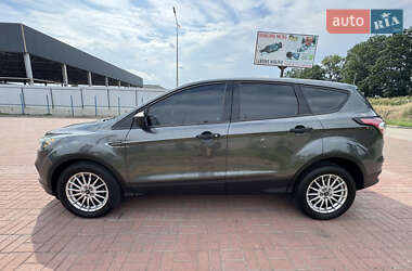 Внедорожник / Кроссовер Ford Escape 2017 в 