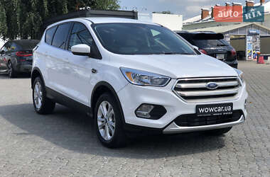 Внедорожник / Кроссовер Ford Escape 2016 в Черновцах