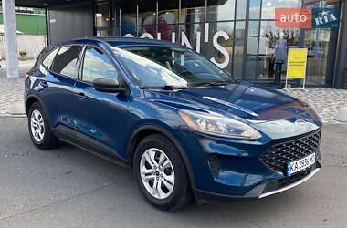 Внедорожник / Кроссовер Ford Escape 2020 в Киеве