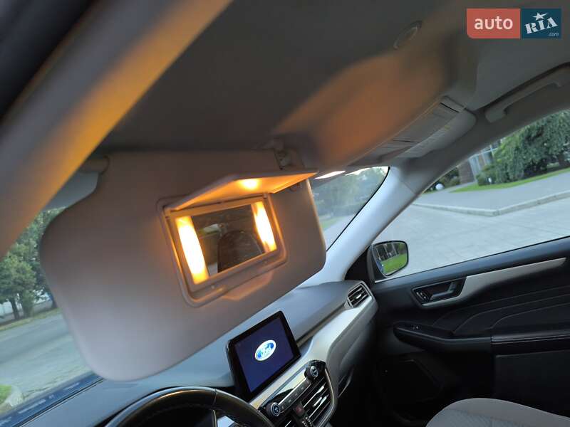 Внедорожник / Кроссовер Ford Escape 2022 в Черкассах