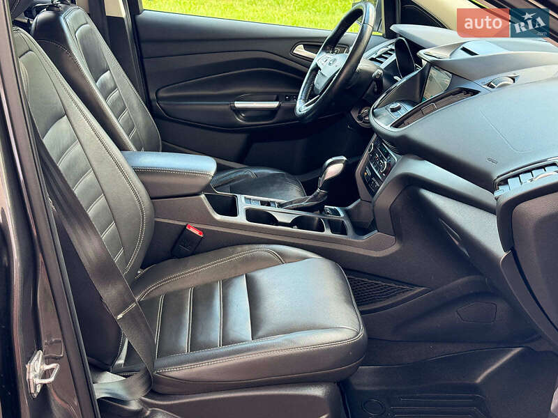 Внедорожник / Кроссовер Ford Escape 2018 в Виннице