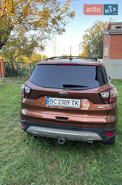 Внедорожник / Кроссовер Ford Escape 2016 в 