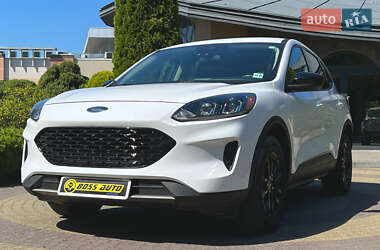 Внедорожник / Кроссовер Ford Escape 2020 в 