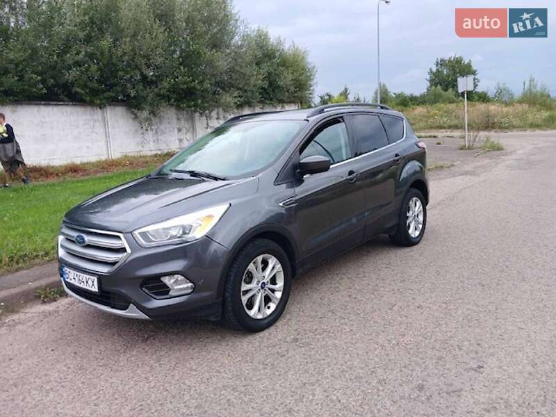 Позашляховик / Кросовер Ford Escape 2017 в Львові