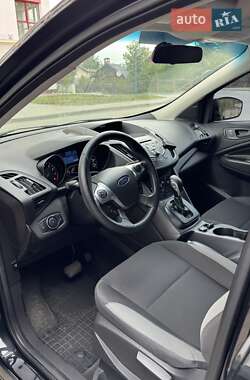Внедорожник / Кроссовер Ford Escape 2014 в 