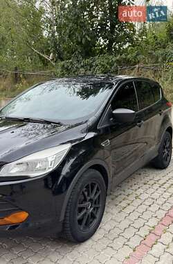 Внедорожник / Кроссовер Ford Escape 2014 в 