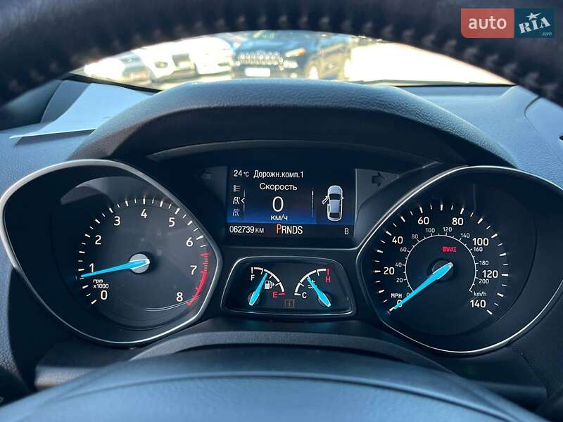 Внедорожник / Кроссовер Ford Escape 2017 в Львове