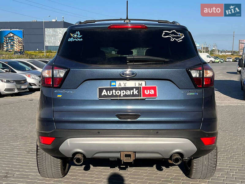 Внедорожник / Кроссовер Ford Escape 2017 в Львове