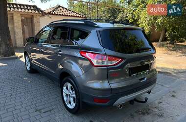 Внедорожник / Кроссовер Ford Escape 2013 в 
