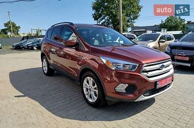 Внедорожник / Кроссовер Ford Escape 2018 в 