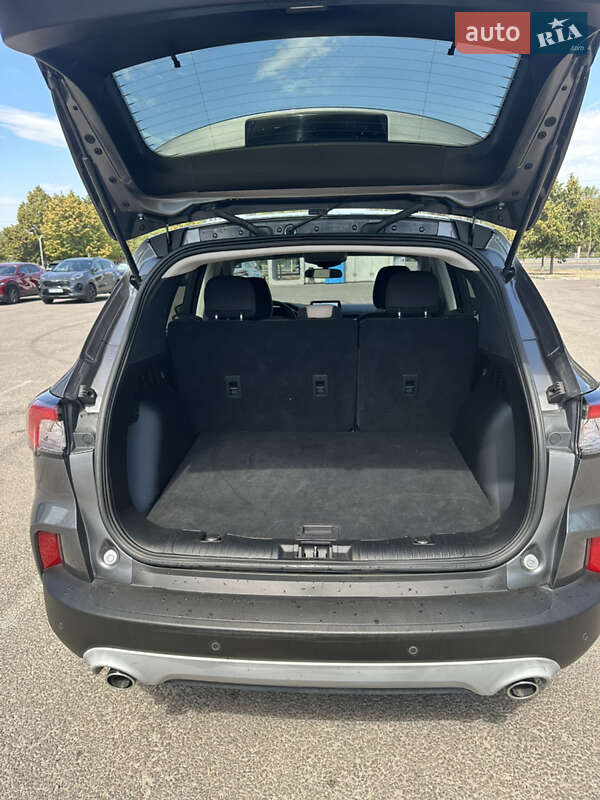 Внедорожник / Кроссовер Ford Escape 2021 в Днепре