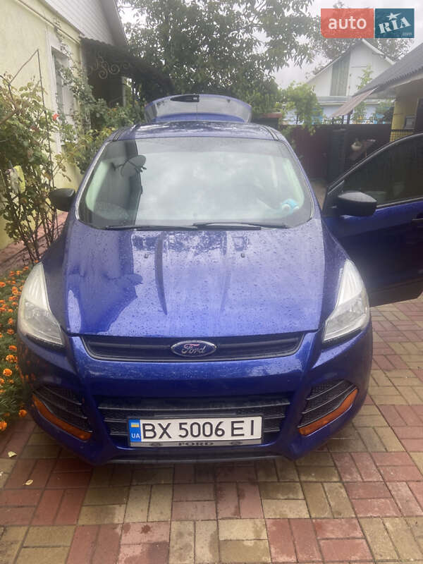 Внедорожник / Кроссовер Ford Escape 2015 в 