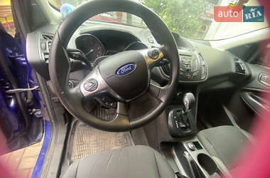 Внедорожник / Кроссовер Ford Escape 2015 в 