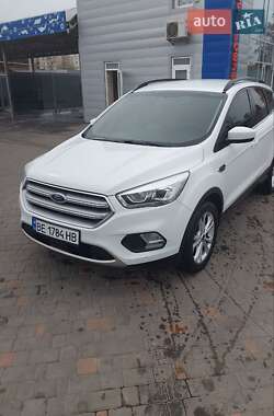 Внедорожник / Кроссовер Ford Escape 2018 в Николаеве