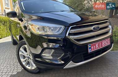 Позашляховик / Кросовер Ford Escape 2018 в Стрию