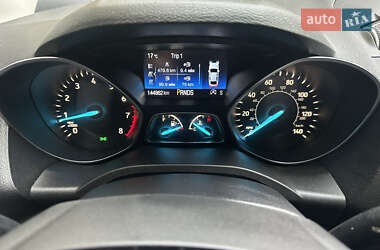 Внедорожник / Кроссовер Ford Escape 2019 в 