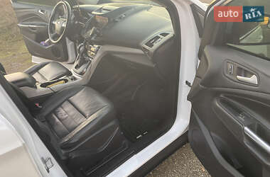 Внедорожник / Кроссовер Ford Escape 2012 в 