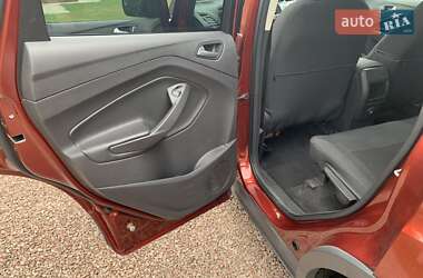 Внедорожник / Кроссовер Ford Escape 2015 в 