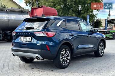 Внедорожник / Кроссовер Ford Escape 2020 в 