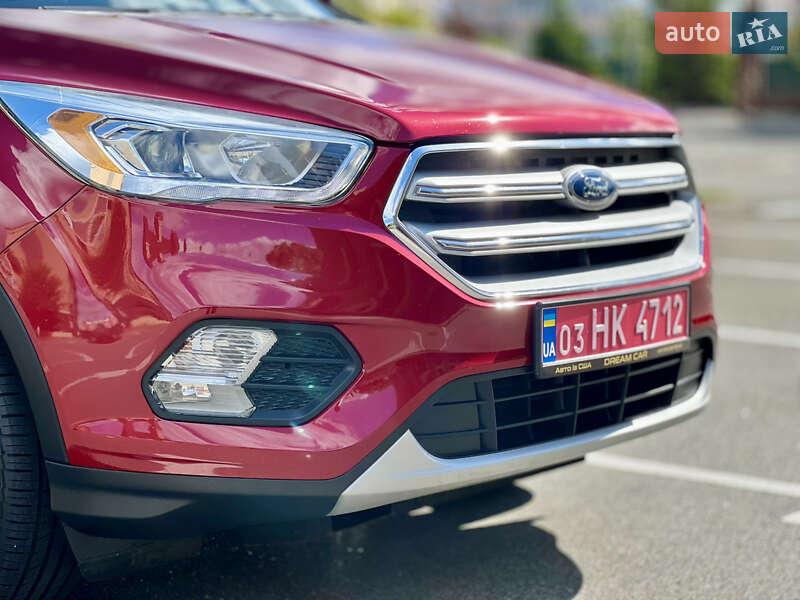 Внедорожник / Кроссовер Ford Escape 2018 в Киеве