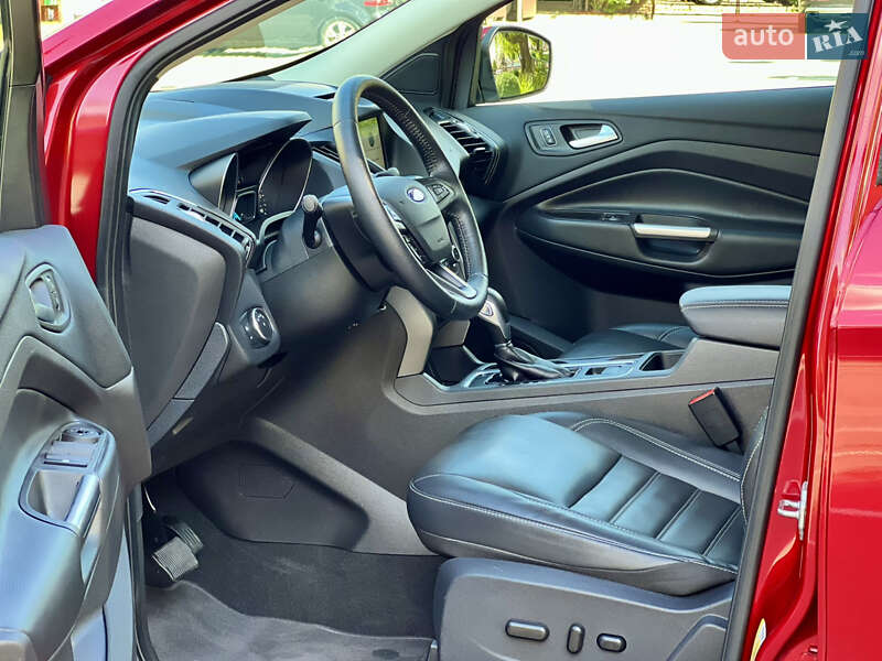 Внедорожник / Кроссовер Ford Escape 2018 в Киеве