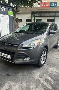 Внедорожник / Кроссовер Ford Escape 2013 в 