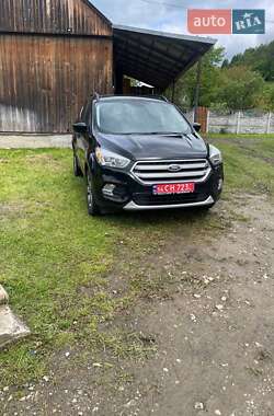 Внедорожник / Кроссовер Ford Escape 2017 в 