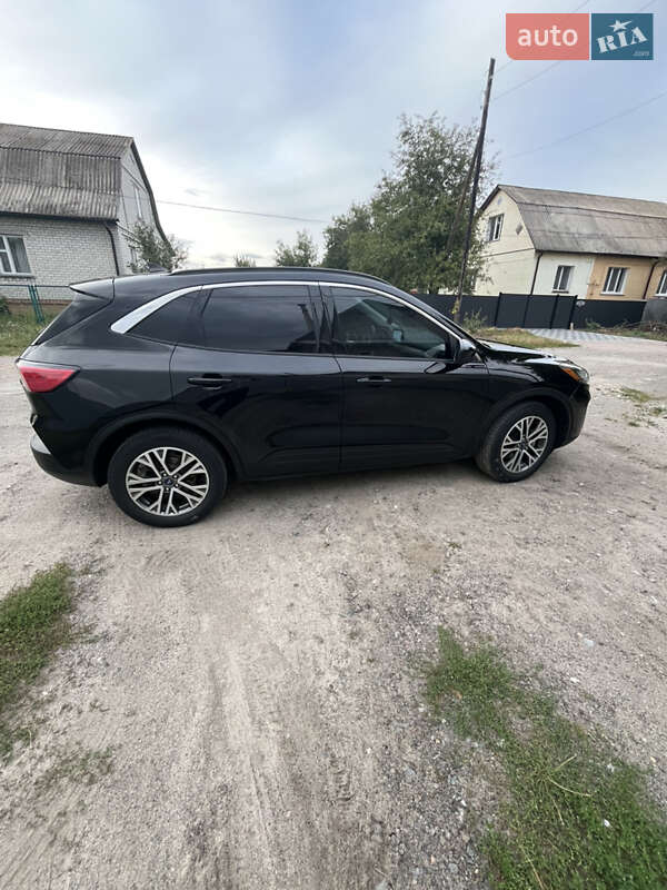 Позашляховик / Кросовер Ford Escape 2021 в Києві