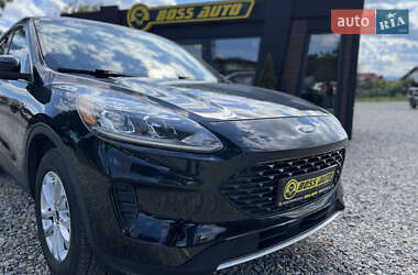 Внедорожник / Кроссовер Ford Escape 2020 в 