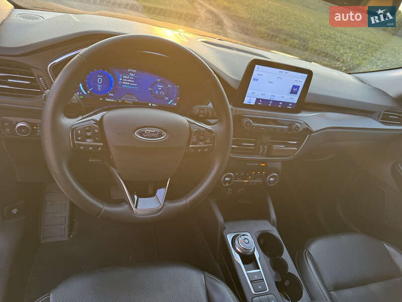 Внедорожник / Кроссовер Ford Escape 2021 в Сумах