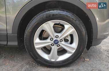 Внедорожник / Кроссовер Ford Escape 2013 в 