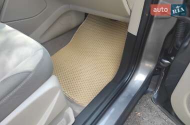 Внедорожник / Кроссовер Ford Escape 2013 в 