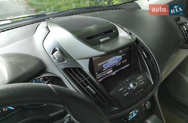Внедорожник / Кроссовер Ford Escape 2013 в 