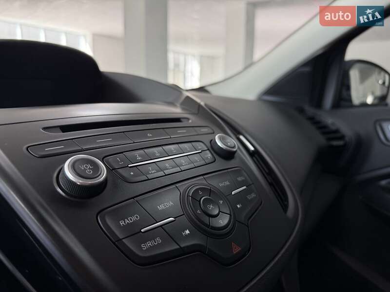 Внедорожник / Кроссовер Ford Escape 2018 в Полтаве