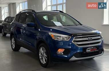 Внедорожник / Кроссовер Ford Escape 2018 в Полтаве