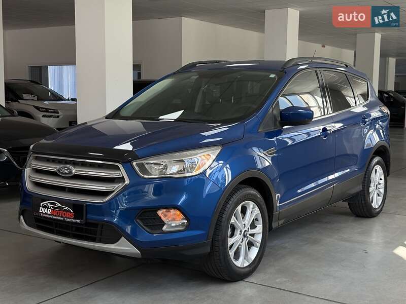 Внедорожник / Кроссовер Ford Escape 2018 в Полтаве