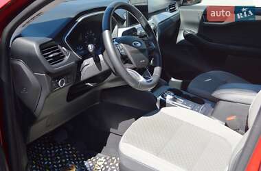 Внедорожник / Кроссовер Ford Escape 2022 в 
