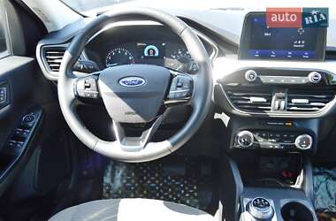 Внедорожник / Кроссовер Ford Escape 2022 в 