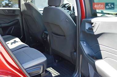 Внедорожник / Кроссовер Ford Escape 2022 в 